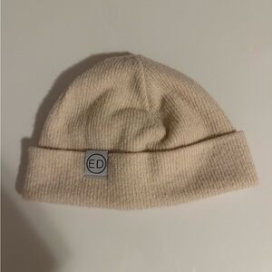 Cream Beanie Medium